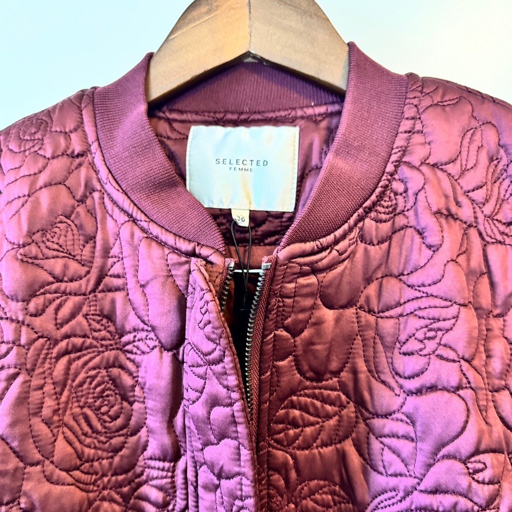 Selected Femme* Rose Quilted Bomber - Picture 9 of 11